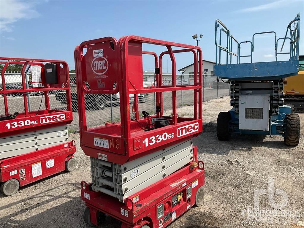 MEC 1330SE Scissor lifts