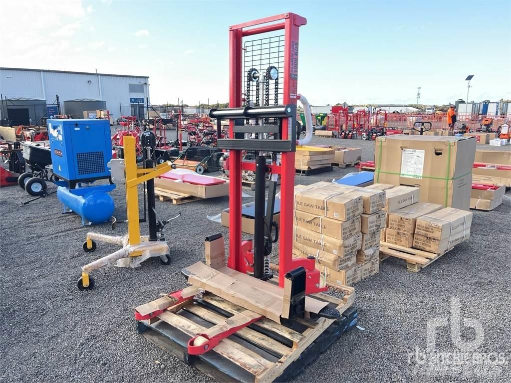 MultiQuip HT1C Pallet racks
