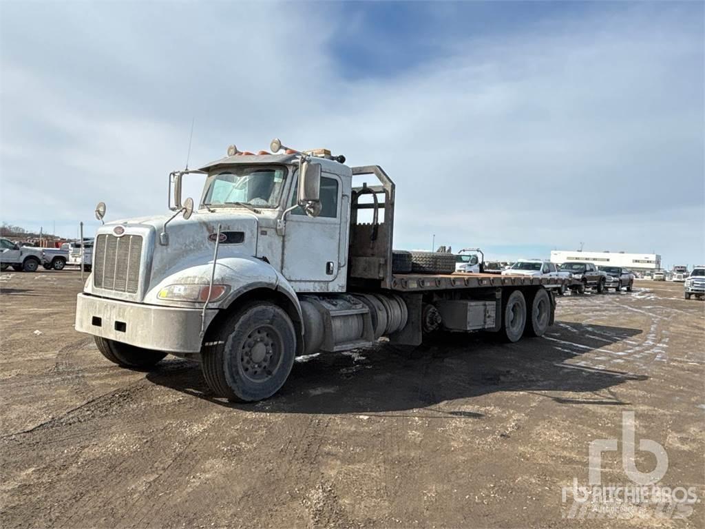 Peterbilt 348 Cable lift demountable trucks