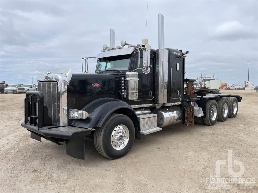 Peterbilt 367 Beavertail Flatbed / winch trucks