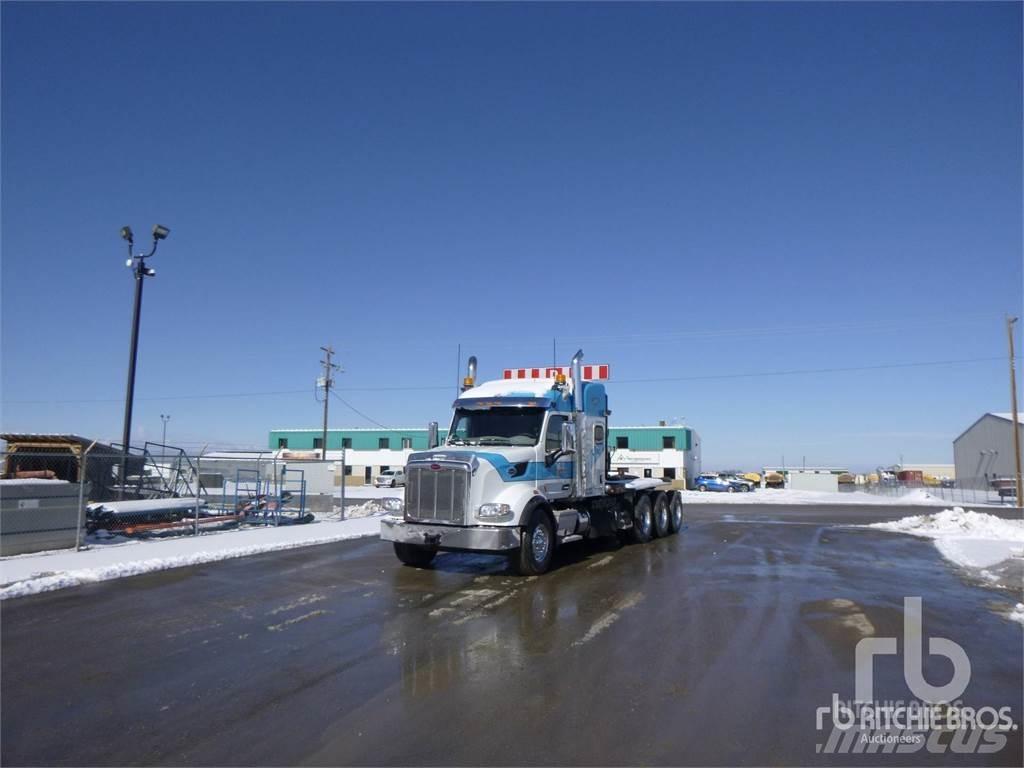 Peterbilt 567 Beavertail Flatbed / winch trucks