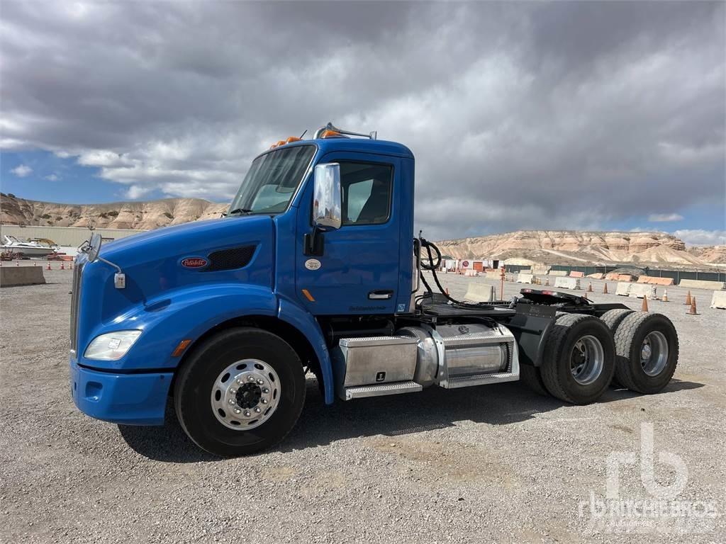 Peterbilt 579 Tractor Units