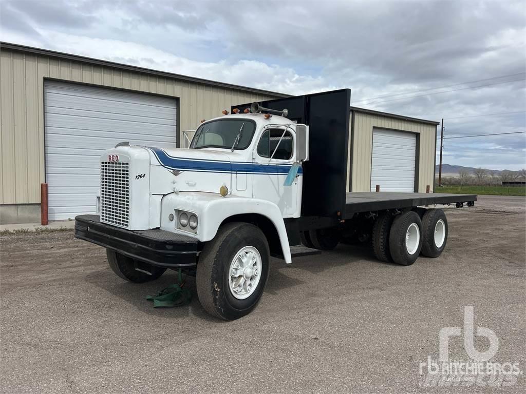  REO C23 Flatbed / Dropside trucks