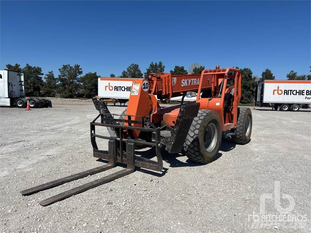SkyTrak 10054 Telescopic handlers