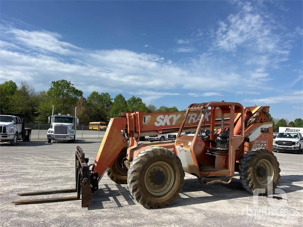 SkyTrak 8042 Telescopic handlers