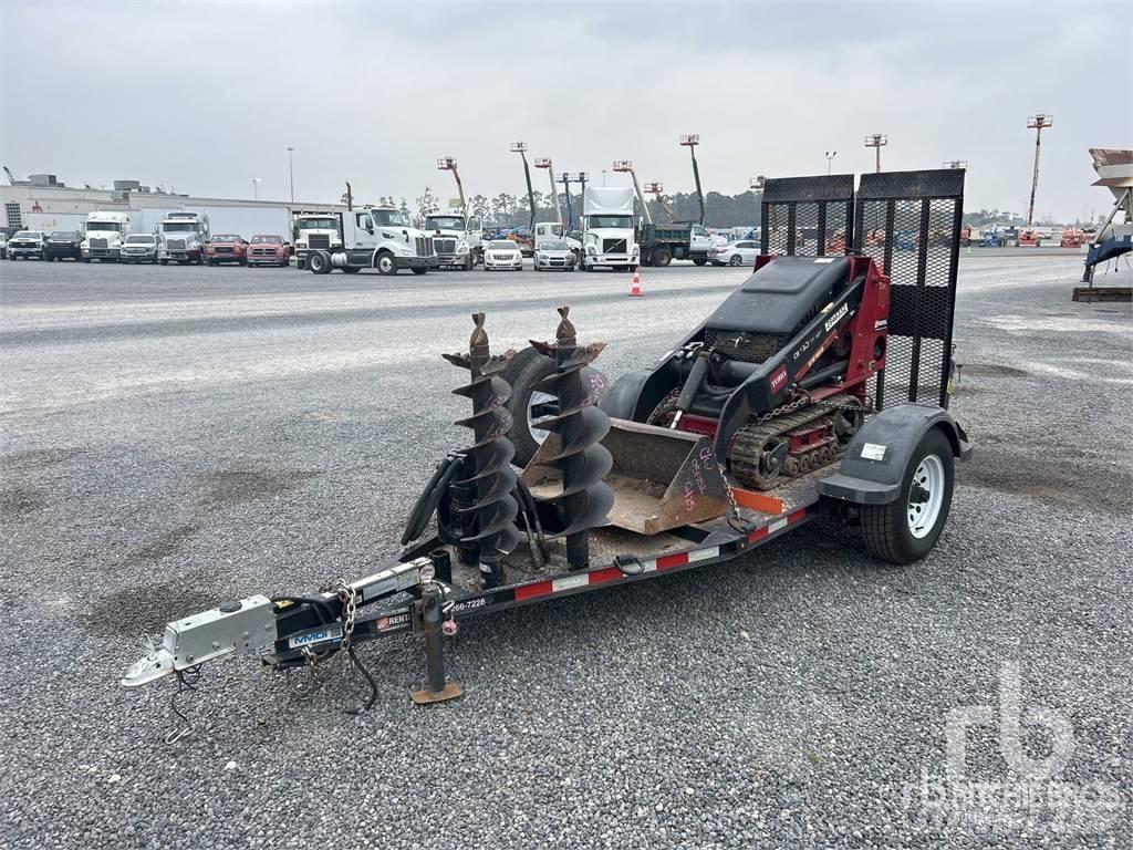 Toro TX427 Skid steer loaders