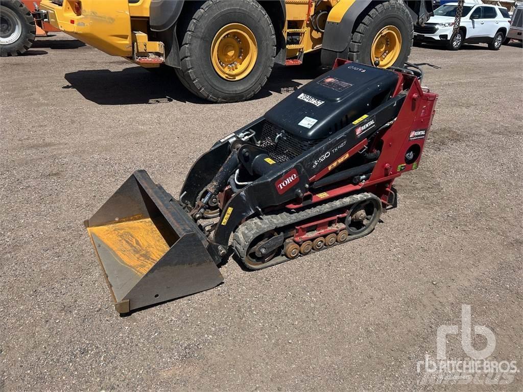 Toro TX427 Skid steer loaders