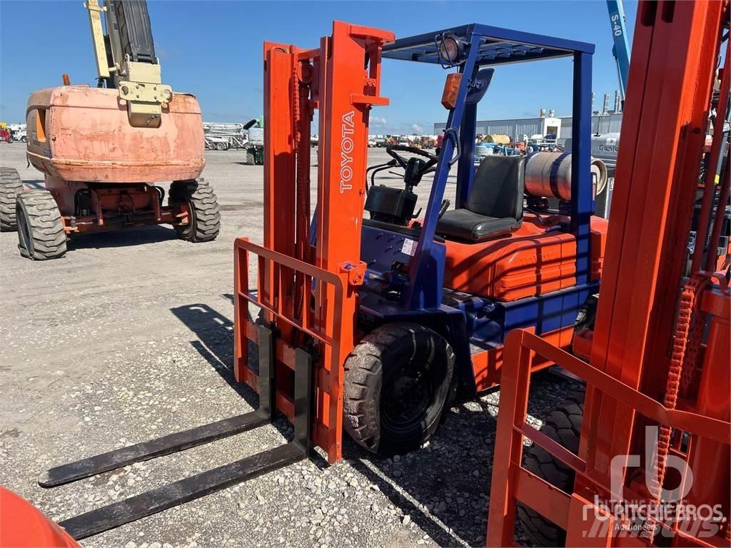 Toyota 5FG25 Diesel trucks
