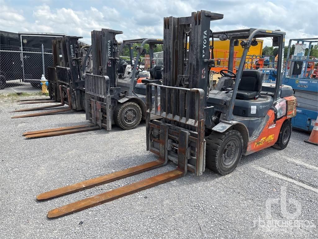 Toyota 8FD35U Diesel trucks