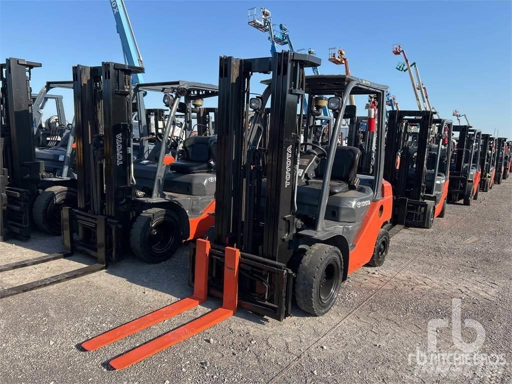 Toyota 8FDU25 Diesel trucks