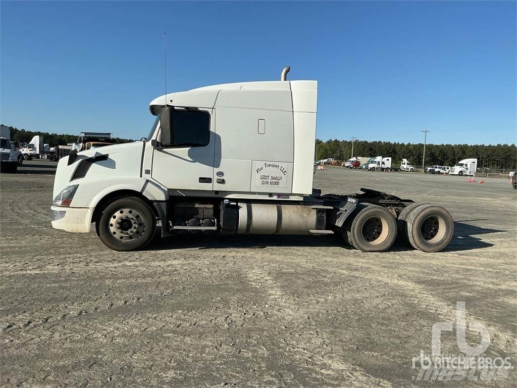 Volvo VNL Tractor Units
