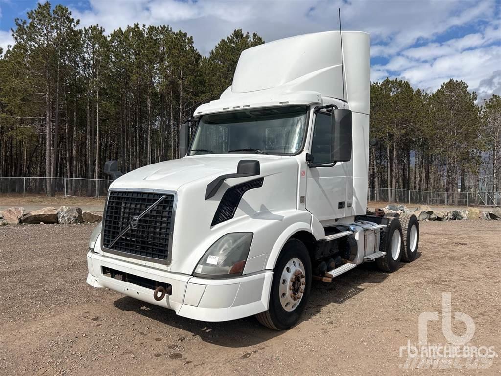 Volvo VNL Tractor Units