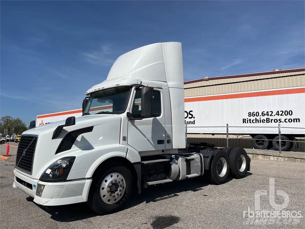 Volvo VNL Tractor Units