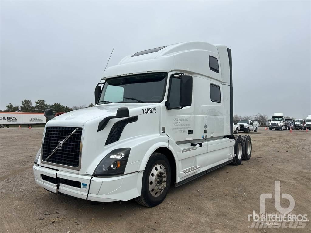 Volvo VNL670 Tractor Units