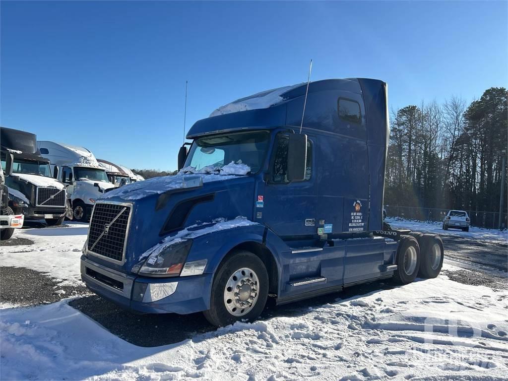 Volvo VNL670 Tractor Units