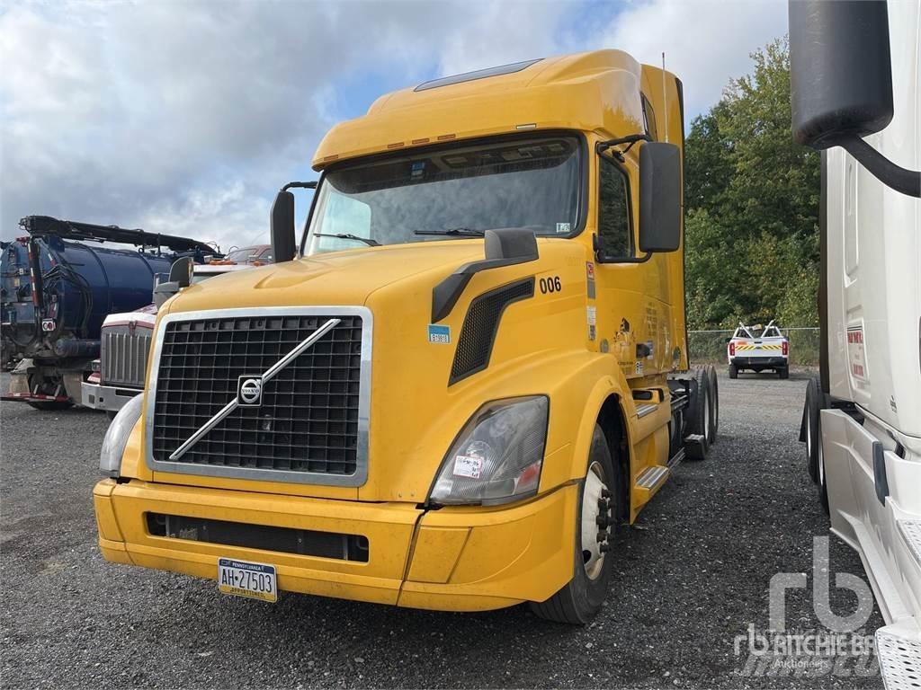 Volvo VNL670 Tractor Units
