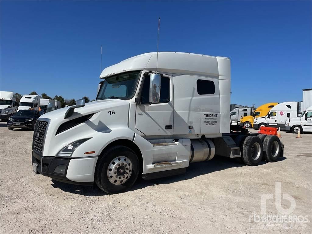 Volvo VNL740 Tractor Units