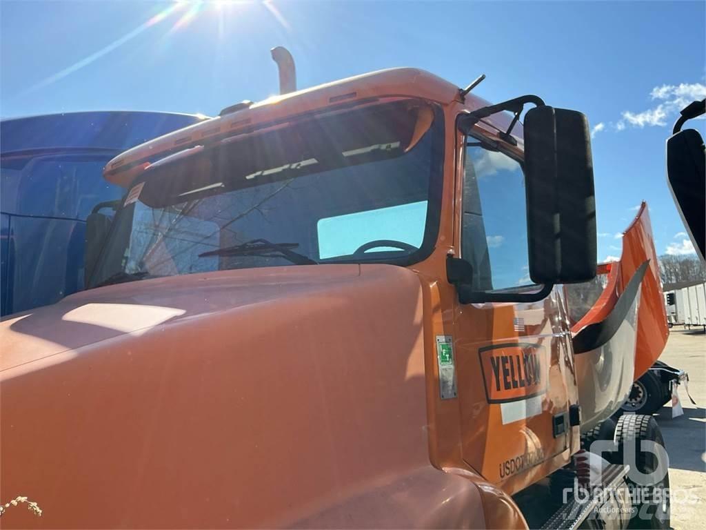 Volvo VNM Tractor Units