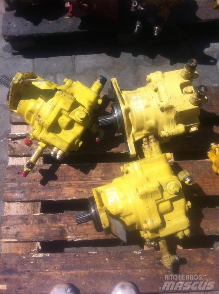 Komatsu E2156297 Engines