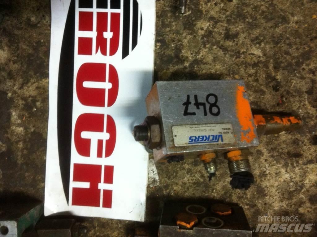 Vickers ACR 528123 Hydraulics