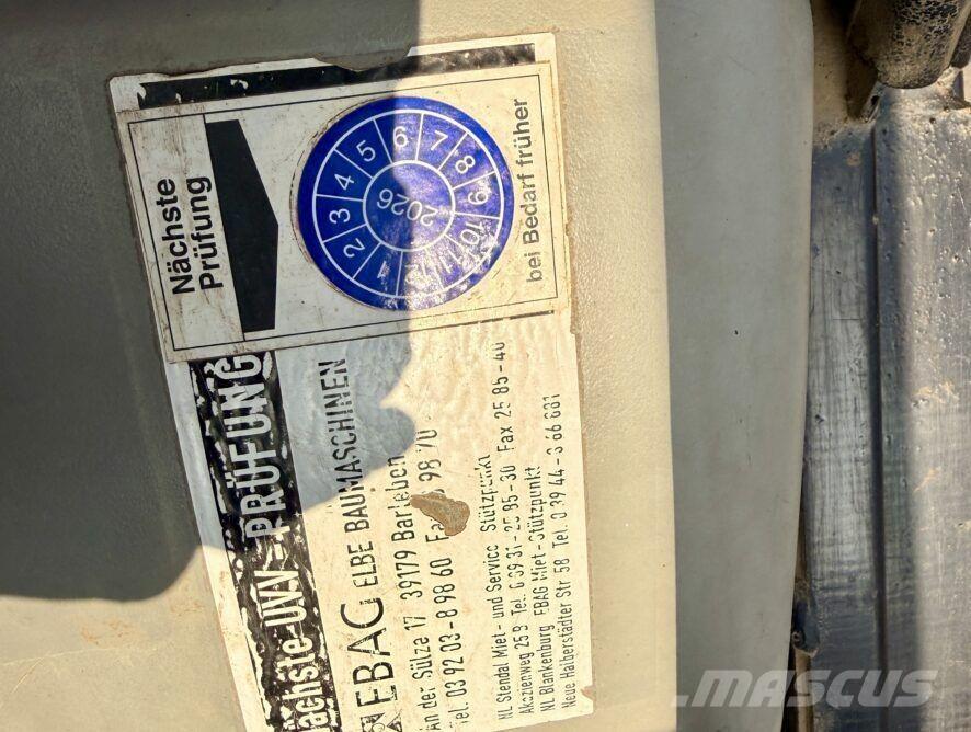 CAT 906 Wheel loaders