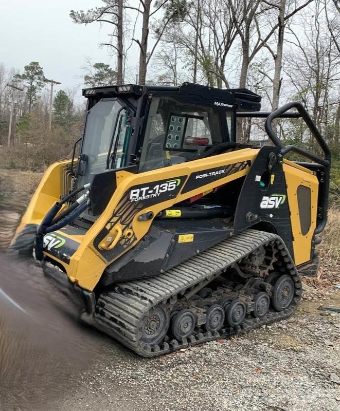 ASV RT135F Skid steer loaders