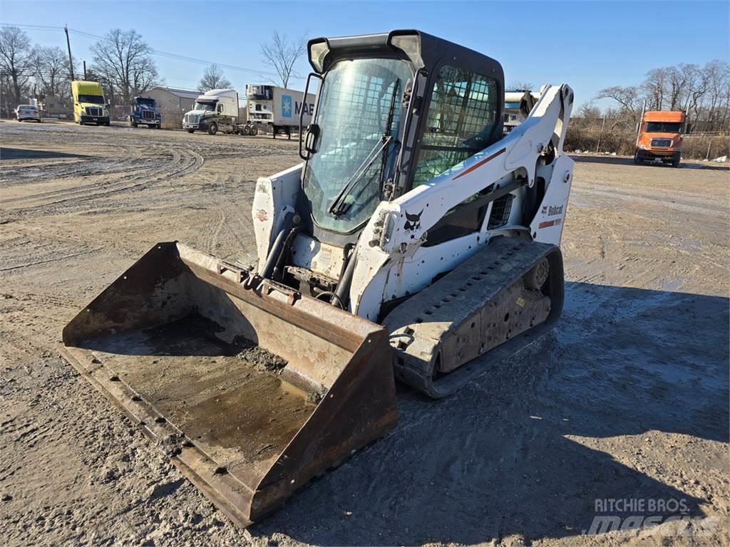 Bobcat T590 Skid steer loaders
