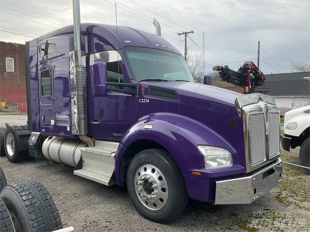 Kenworth T880 Tractor Units