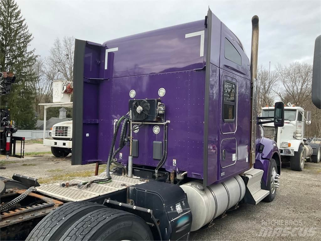 Kenworth T880 Tractor Units