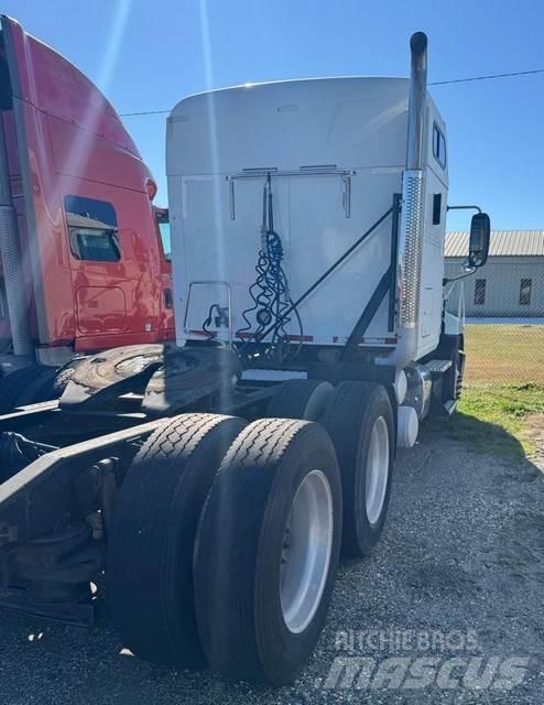 Mack CXU613 Tractor Units