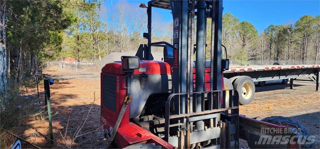Moffett M55 4-way reach trucks