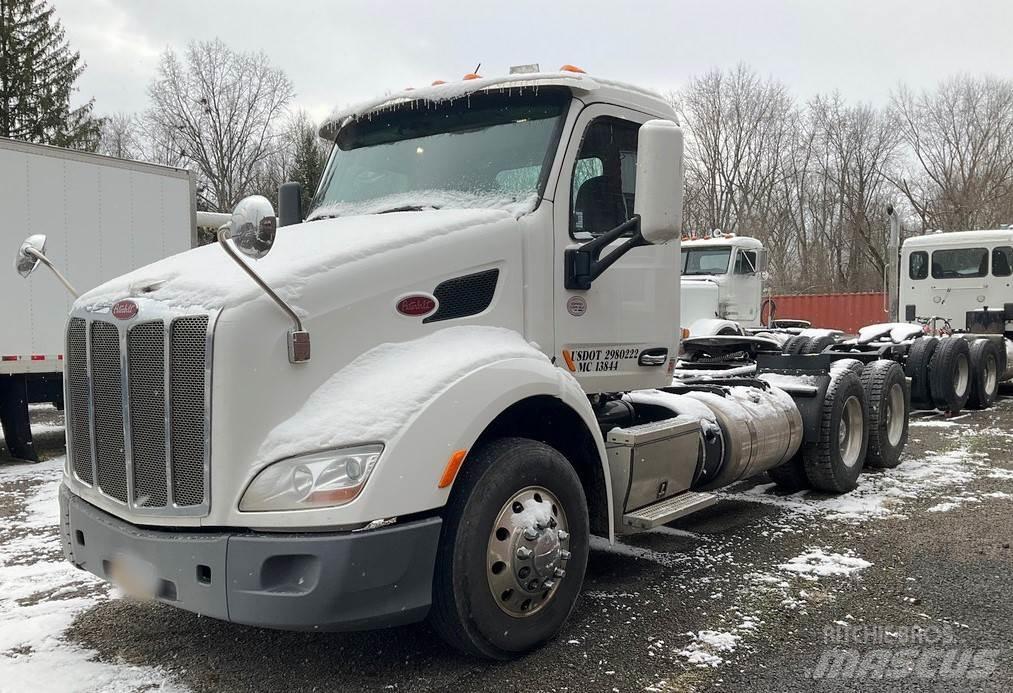 Peterbilt 579 Tractor Units