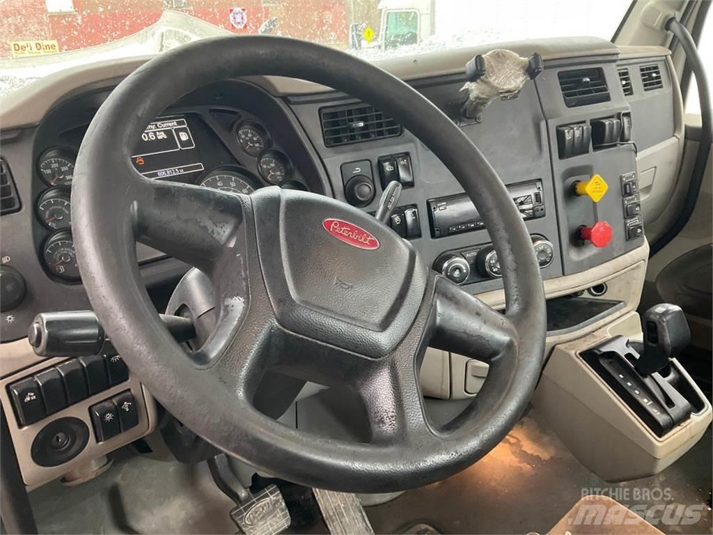 Peterbilt 579 Tractor Units