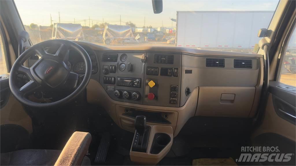 Peterbilt 579 Tractor Units