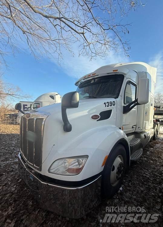 Peterbilt 579 Tractor Units
