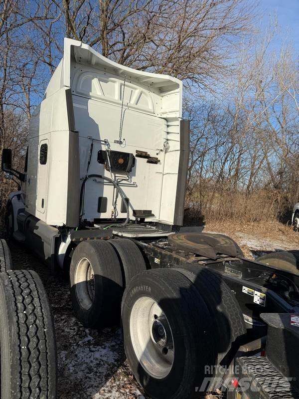 Peterbilt 579 Tractor Units