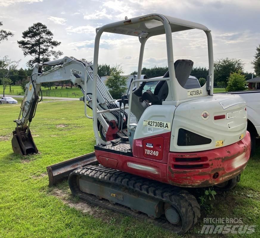 Takeuchi TB240 Midi excavators  7t - 12t