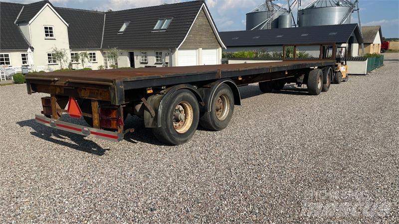  - - - - - - Bale trailers