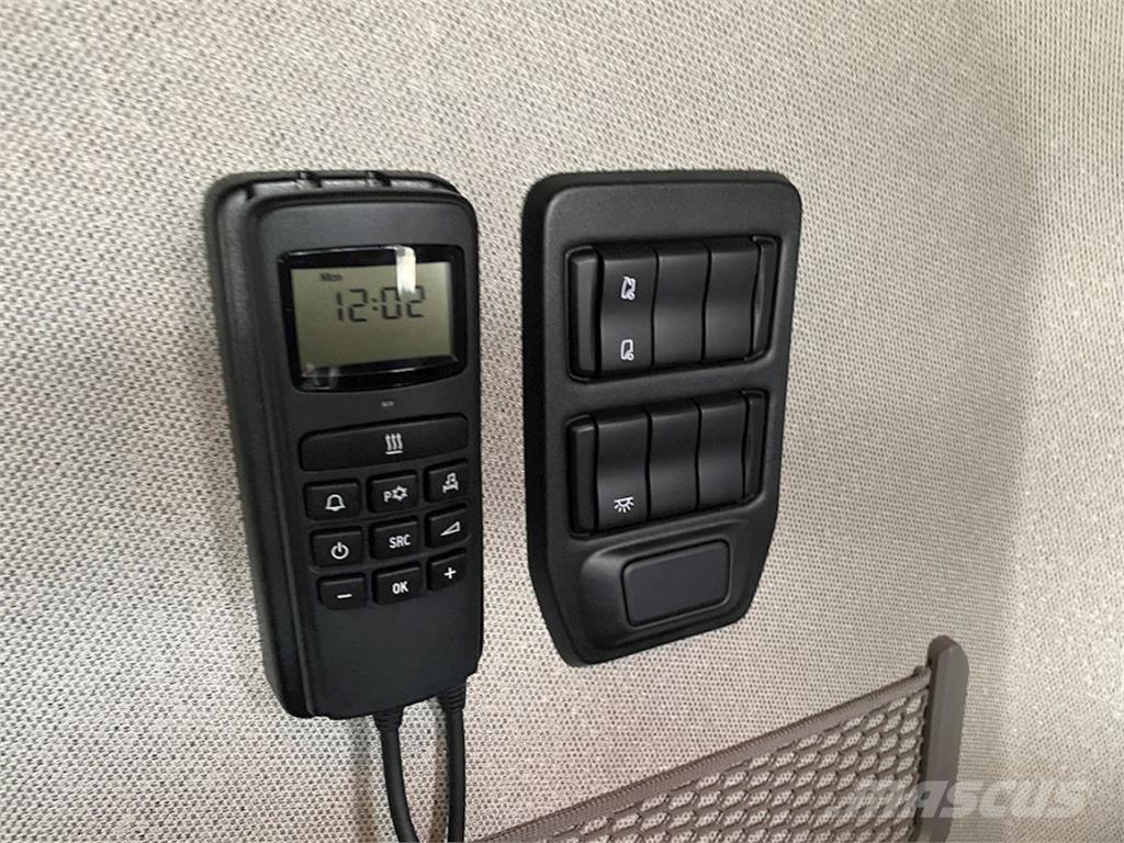 Scania S660 Tractor Units