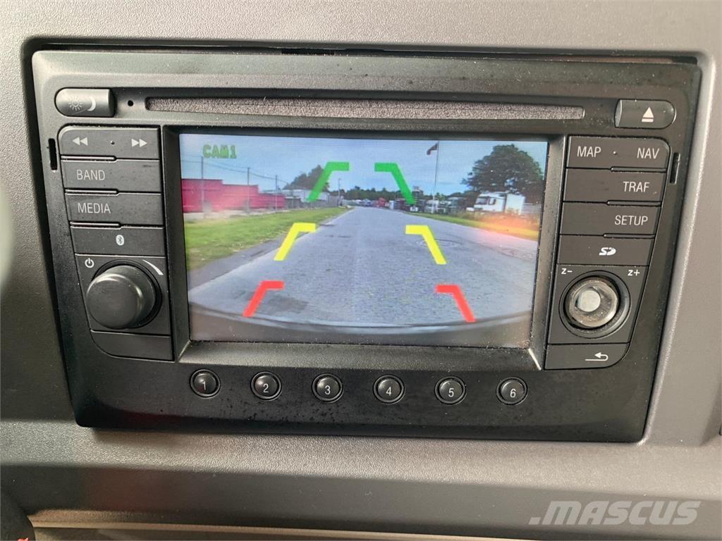 DAF LF210 4x2 FA Crane trucks