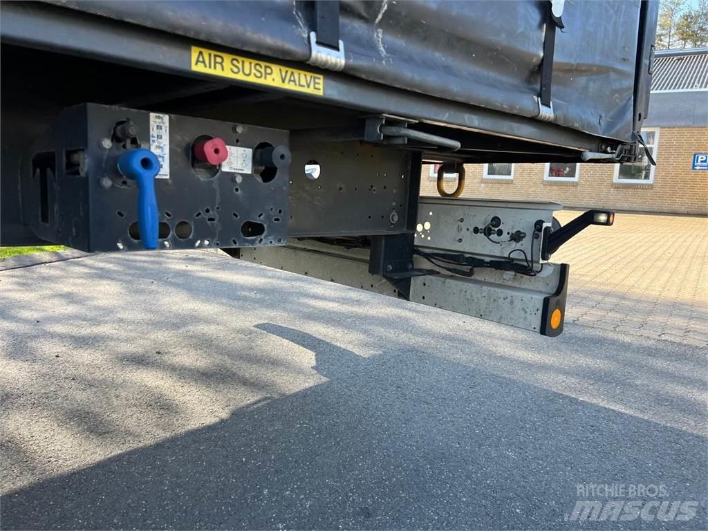 Krone 13,6 mtr Curtainsider semi-trailers