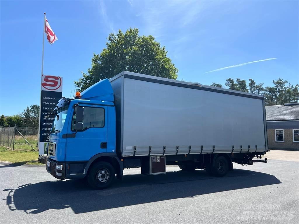 MAN TGL 12-220 BL Curtainsider trucks