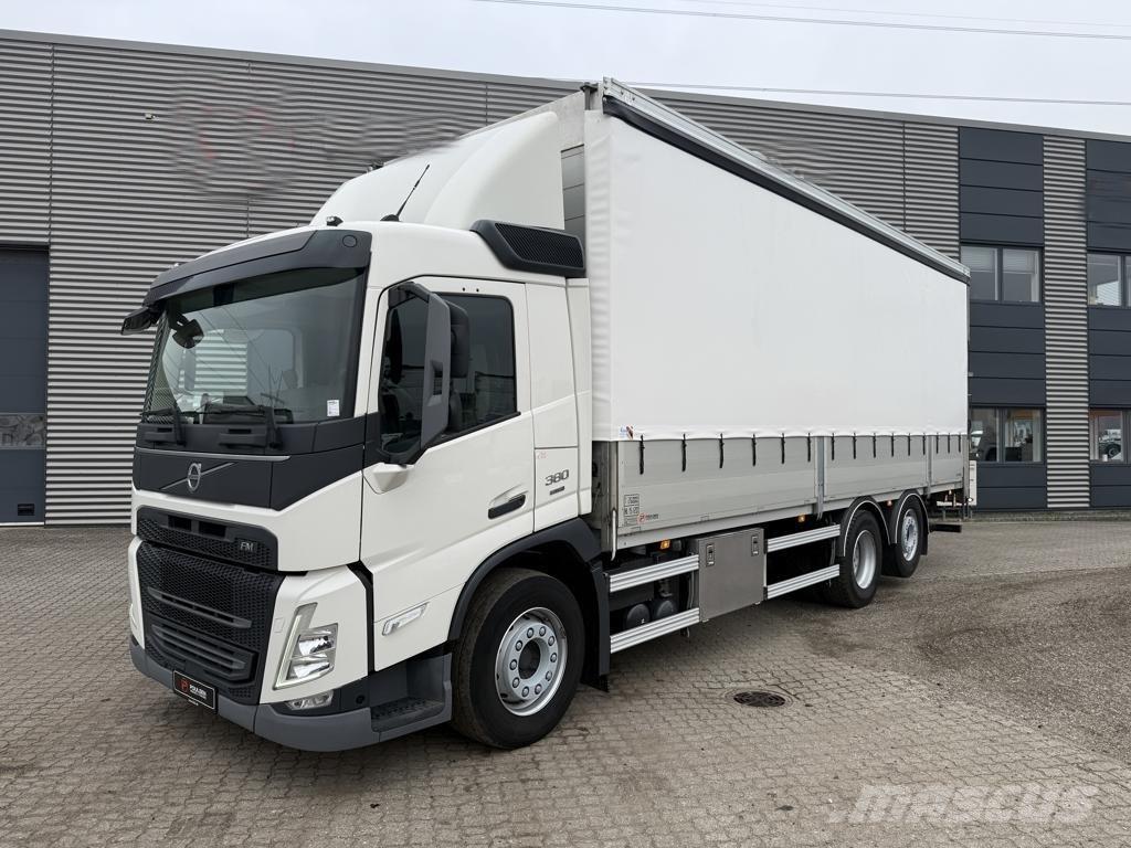 Volvo FM380 7800mm Curtainsider trucks