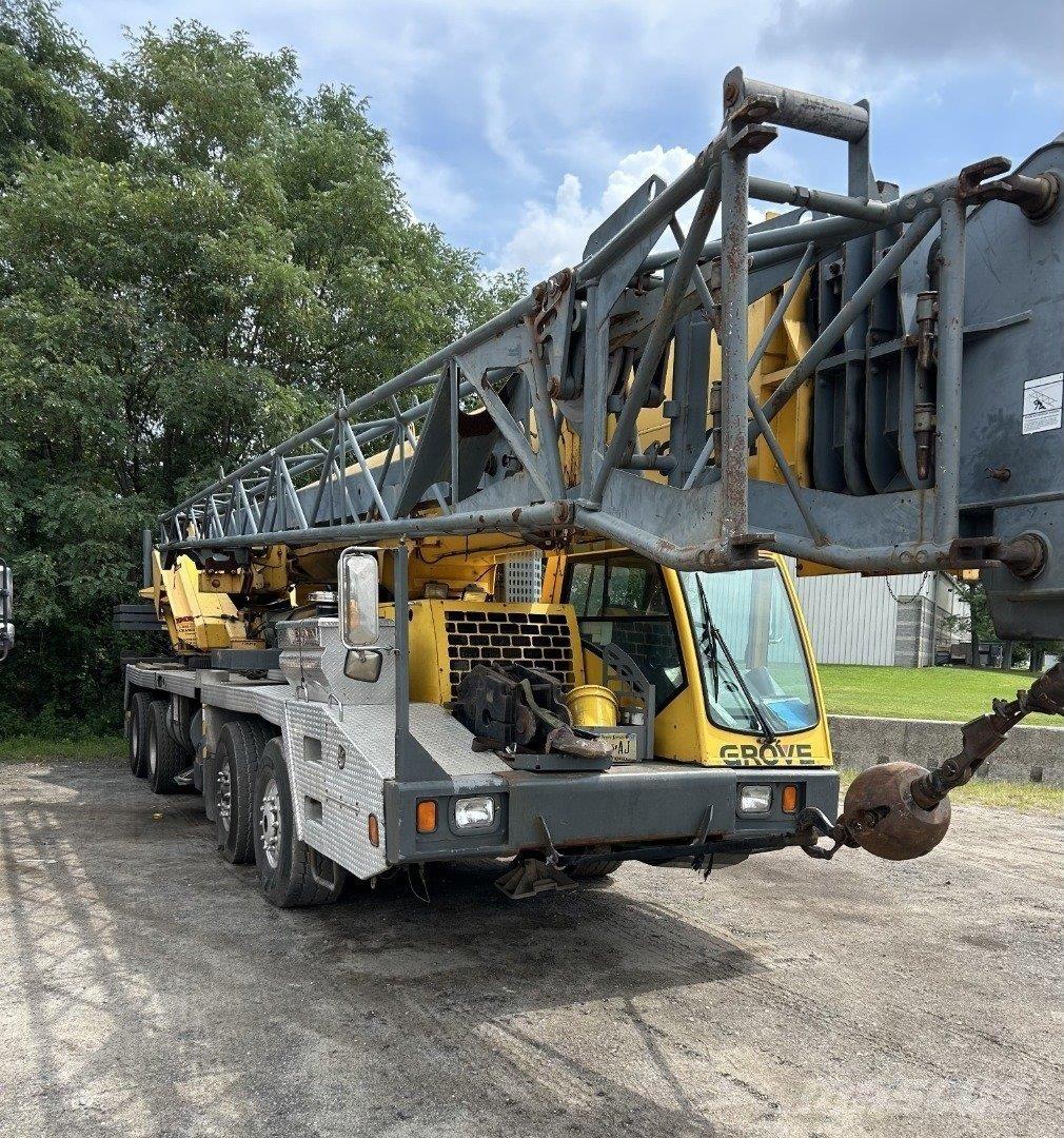 Grove TMS800 All terrain cranes
