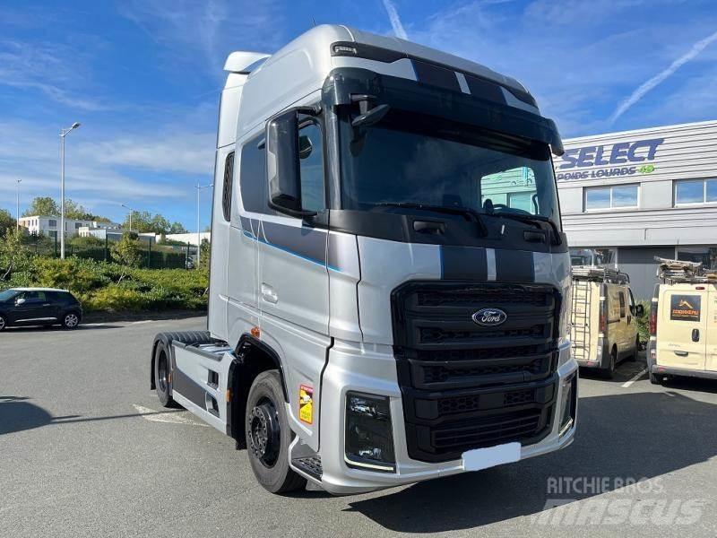 Ford F-MAX Tractor Units