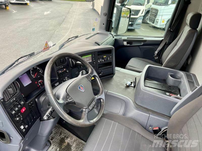 Scania P 410 Crane trucks