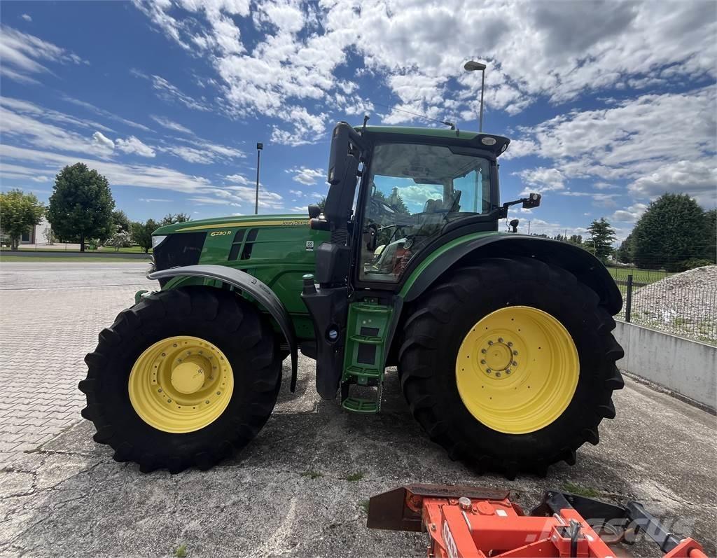 John Deere 6230 R Tractors