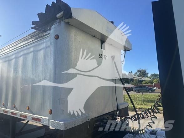  J & J Tipper trailers