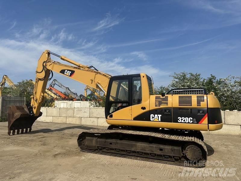 CAT 320 Crawler excavators