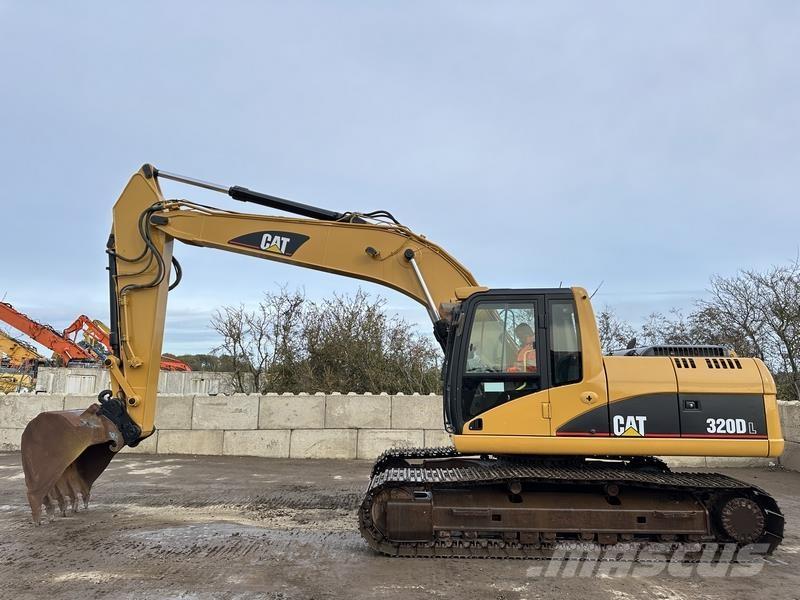 CAT 320 Crawler excavators